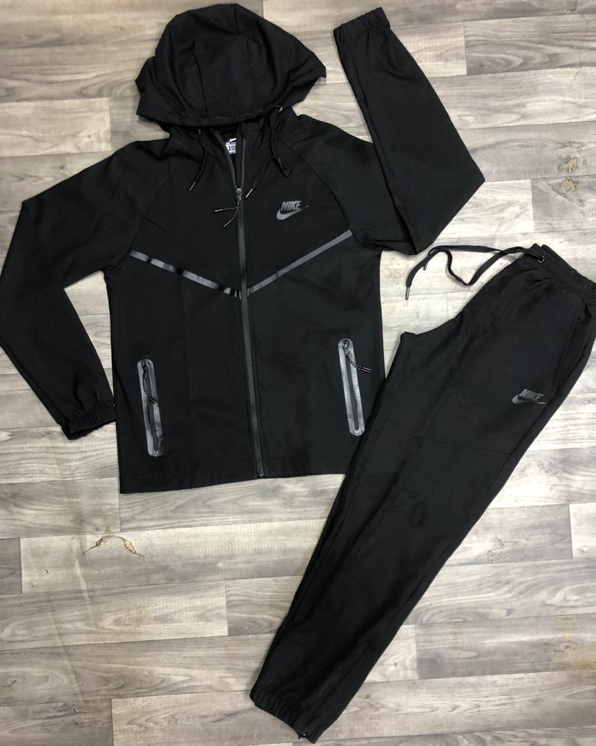 NIKE TECH😍😍😍 2026🔥🔥منتوج متوفر الآن ✅ المقاسات: S - M - L - XL - 2XL ;🚚 التوصيل: مجاني لمكتب ولايتك